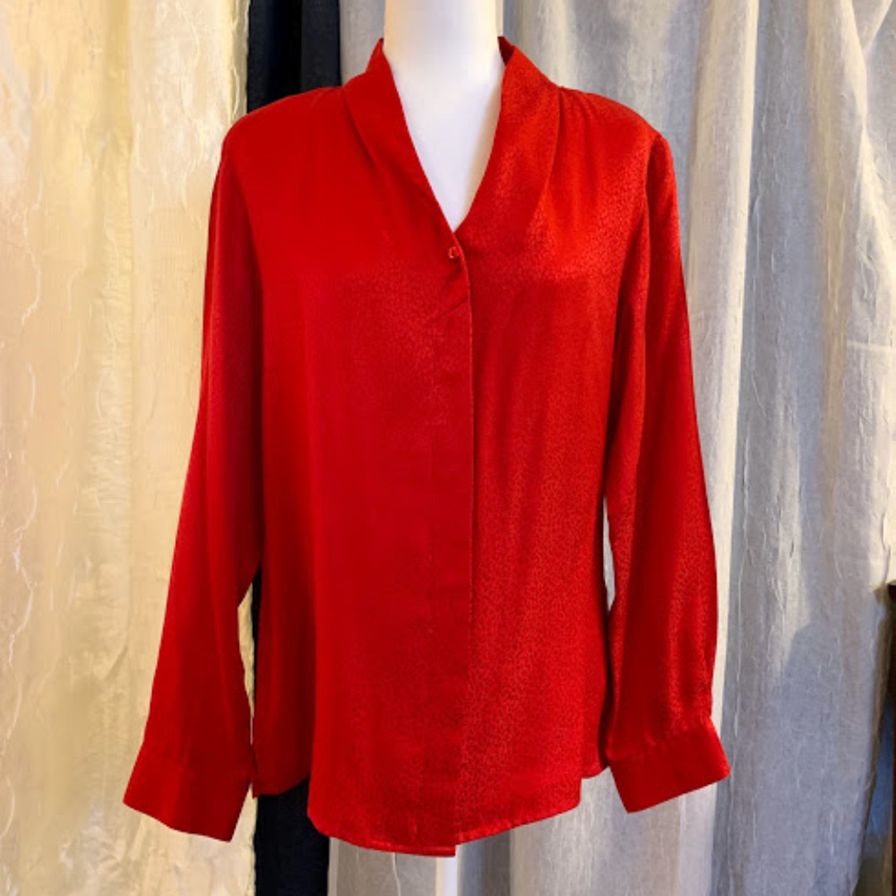 Red 100% Silk Blouse w/Tiny Delicate Intarsia
